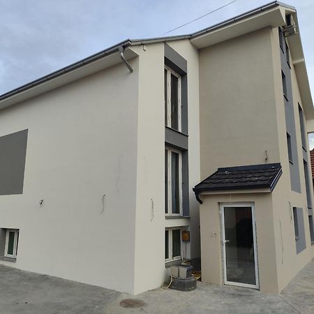 Apartmani Hub Nis Exterior photo